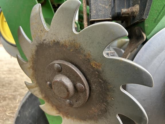 Image of John Deere 1770 equipment image 4