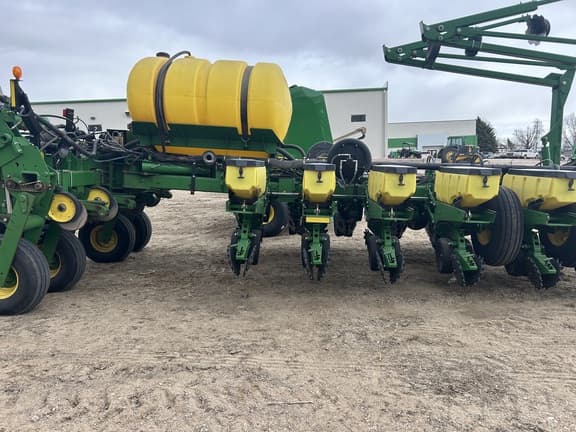 Image of John Deere 1770 Primary image