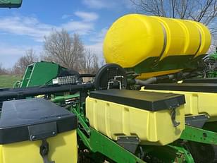 Main image John Deere 1770 3