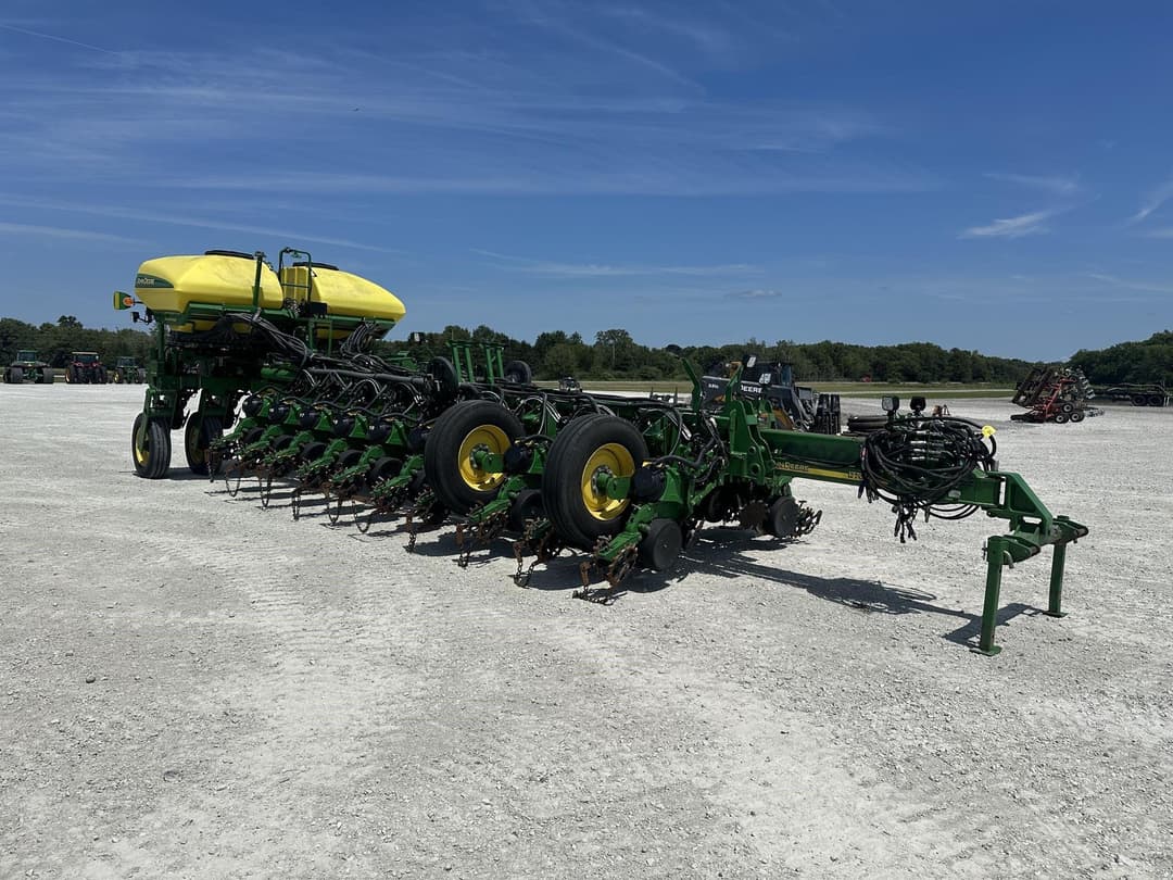 Image of John Deere 1770 Primary image
