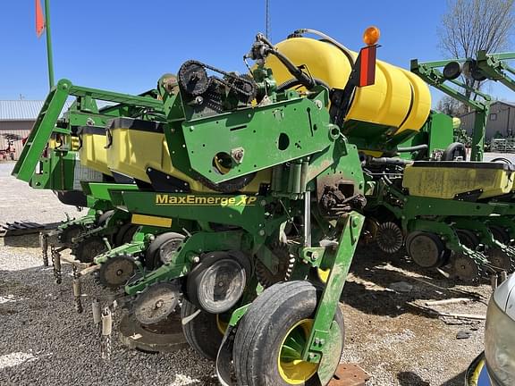 Image of John Deere 1770 equipment image 4