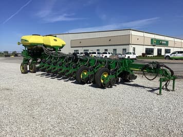 Main image John Deere 1770
