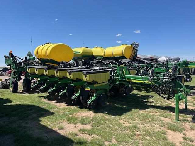 Image of John Deere 1770 Primary image