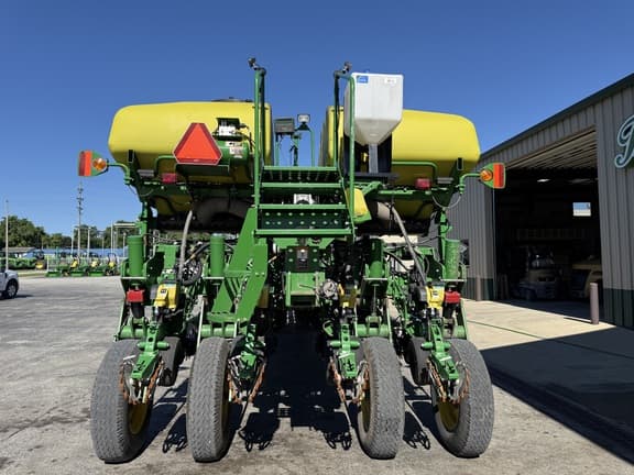 Image of John Deere 1770 equipment image 4