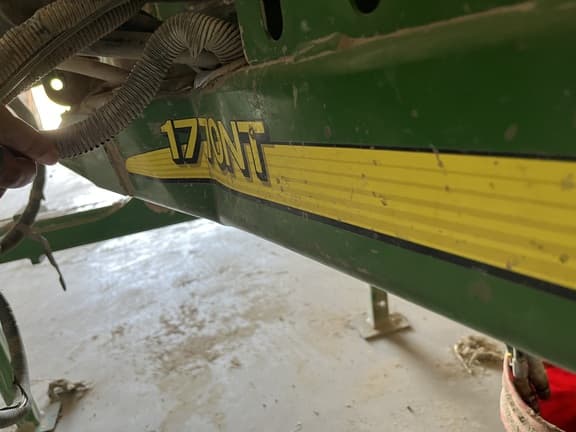 Image of John Deere 1770 equipment image 4