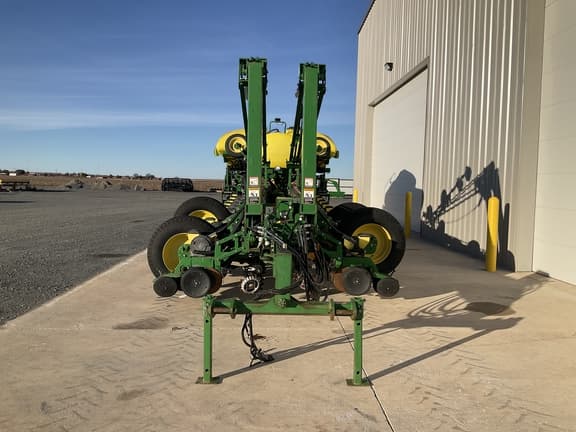 Image of John Deere 1770 equipment image 2