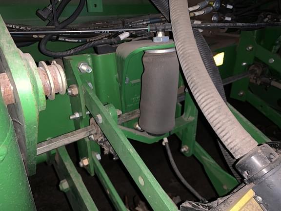 Image of John Deere 1770 equipment image 3