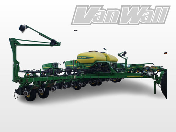 2013 John Deere 1770 Equipment Image0