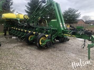Main image John Deere 1770