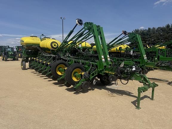 Image of John Deere 1770 Primary image