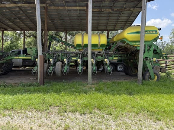 2013 John Deere 1770 Equipment Image0