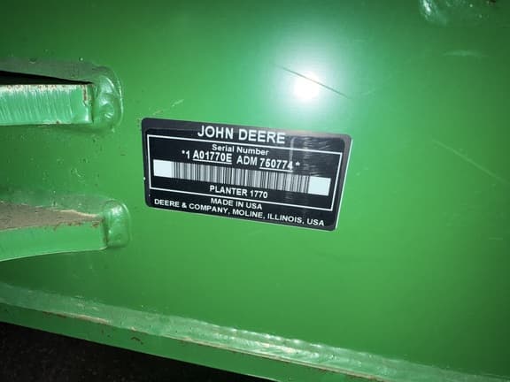 Image of John Deere 1770 equipment image 2