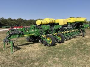 2013 John Deere 1770 Image
