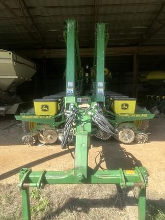 Image of John Deere 1770 equipment image 2