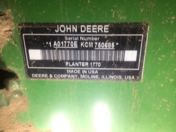 Image of John Deere 1770 equipment image 1