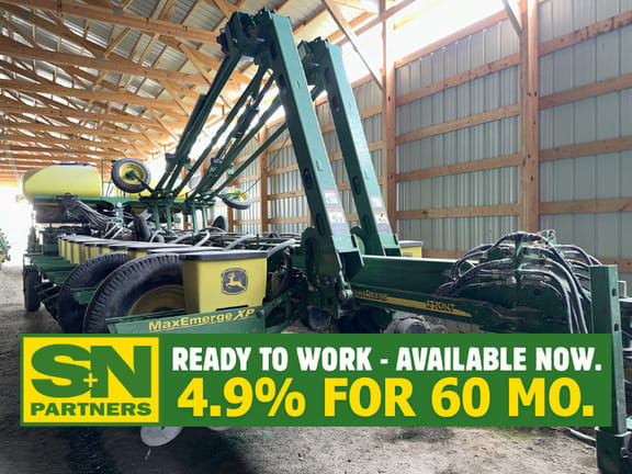 2013 John Deere 1770 Equipment Image0