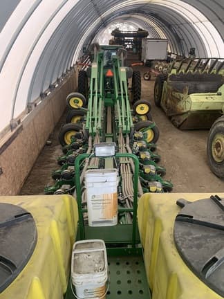 Image of John Deere 1770 equipment image 1