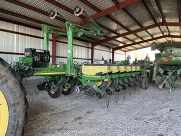 Main image John Deere 1770