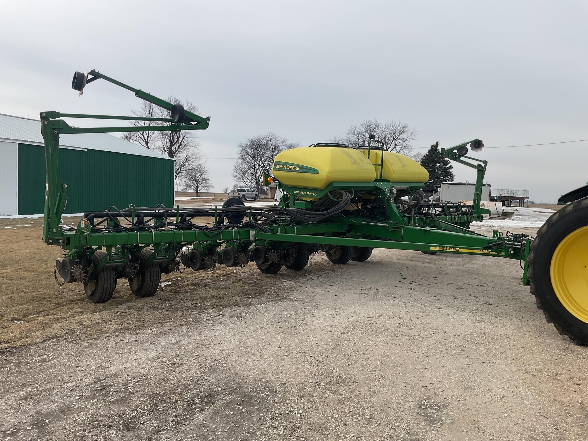 2013 John Deere 1770 Equipment Image0