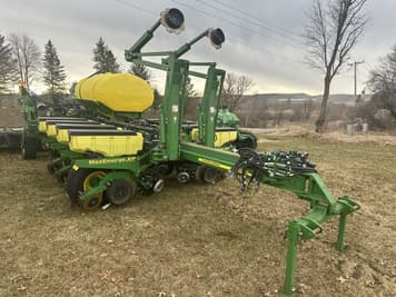 Main image John Deere 1770
