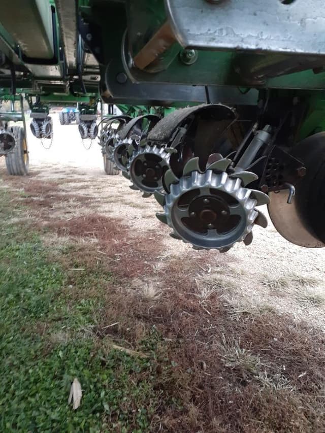 Image of John Deere 1770 equipment image 3