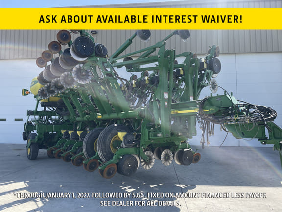 2013 John Deere 1790 Equipment Image0