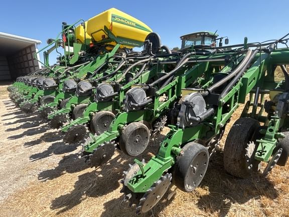 2013 John Deere 1790 Image