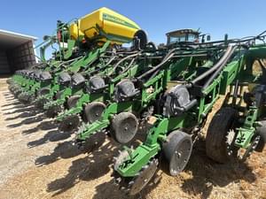 2013 John Deere 1790 Image