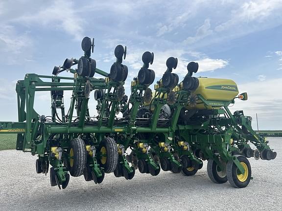 Image of John Deere 1790 Primary image