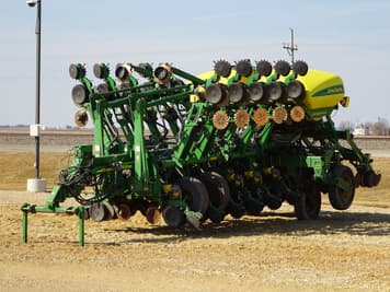 Main image John Deere 1790