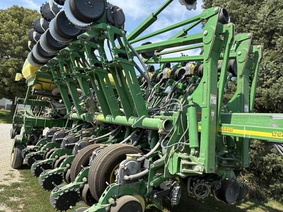 Image of John Deere 1790 Primary image