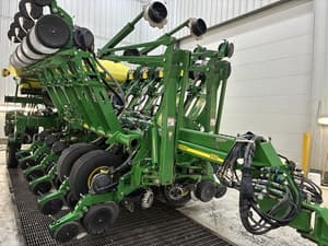 2013 John Deere 1790 Image