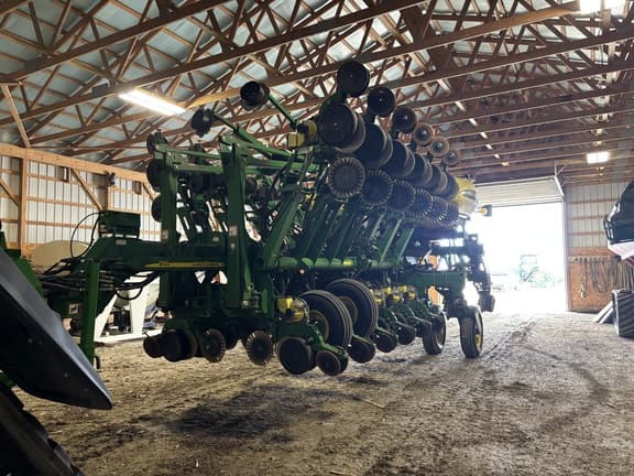 Image of John Deere 1790 Primary image