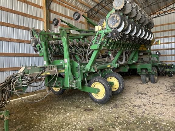 Image of John Deere 1790 Primary image
