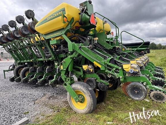 Image of John Deere 1790 equipment image 4