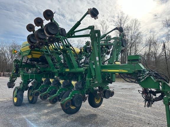 Image of John Deere 1790 equipment image 3