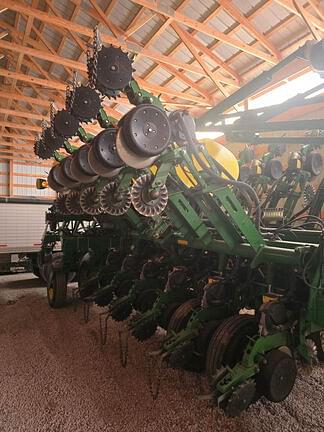 Image of John Deere 1790 Primary image