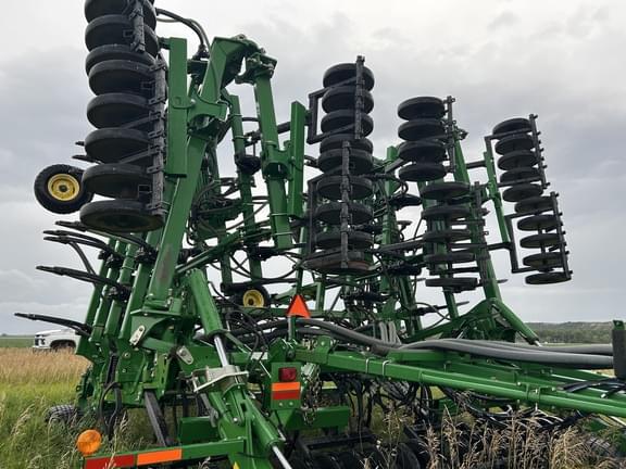 Image of John Deere 1830 equipment image 2