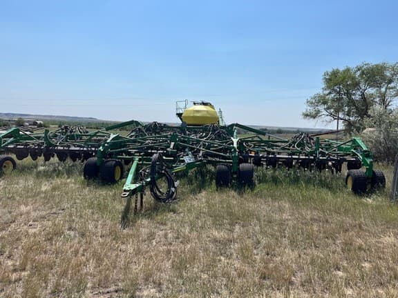 Image of John Deere 1835 equipment image 1