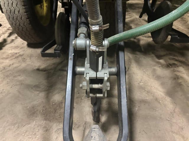 Image of John Deere 1870 equipment image 4
