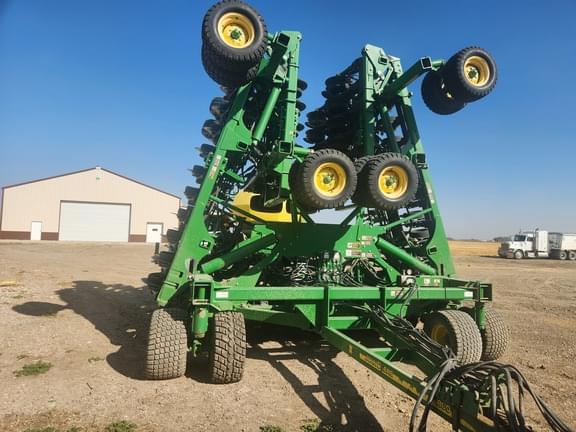 Image of John Deere 1890 equipment image 1