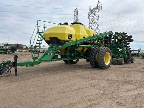 2013 John Deere 1890 Equipment Image0