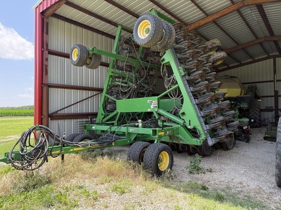Image of John Deere 1890 Primary image