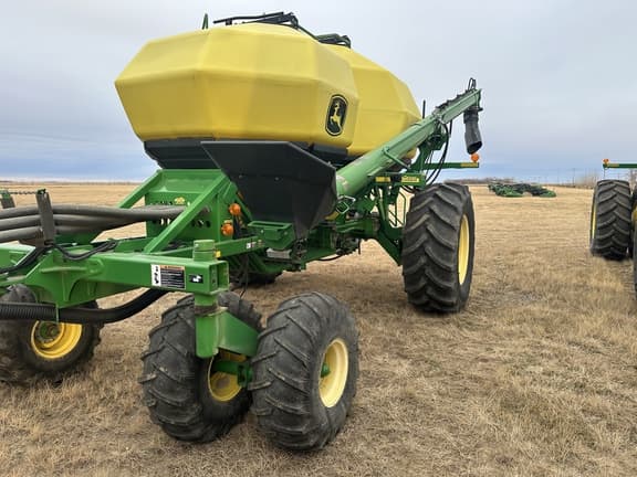 Image of John Deere 1890 equipment image 1