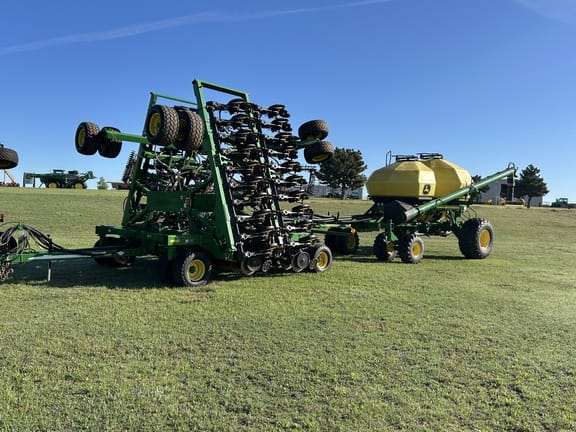 2013 John Deere 1890 Equipment Image0