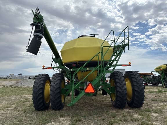 Image of John Deere 1890 equipment image 4