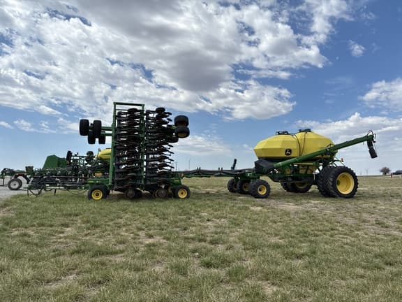 Image of John Deere 1890 equipment image 2