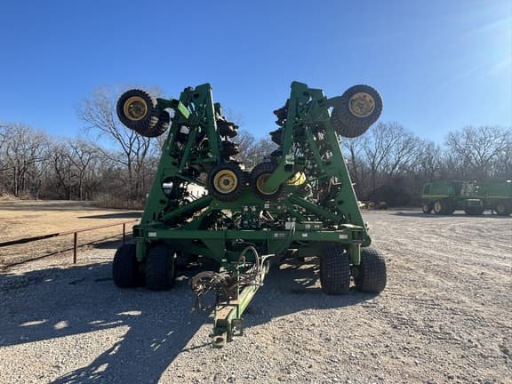 Image of John Deere 1890 equipment image 1