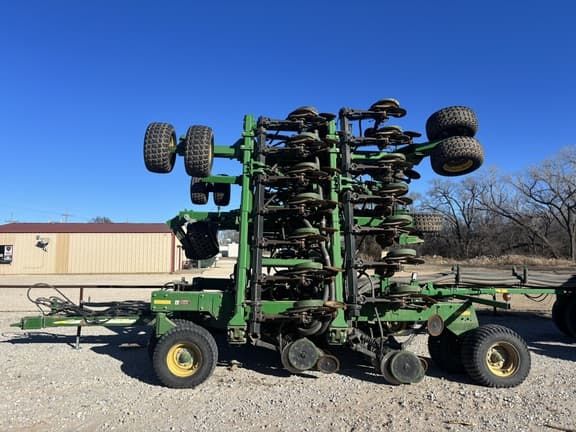 Image of John Deere 1890 equipment image 3