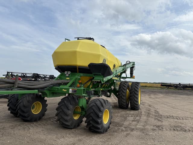 Image of John Deere 1890 equipment image 4